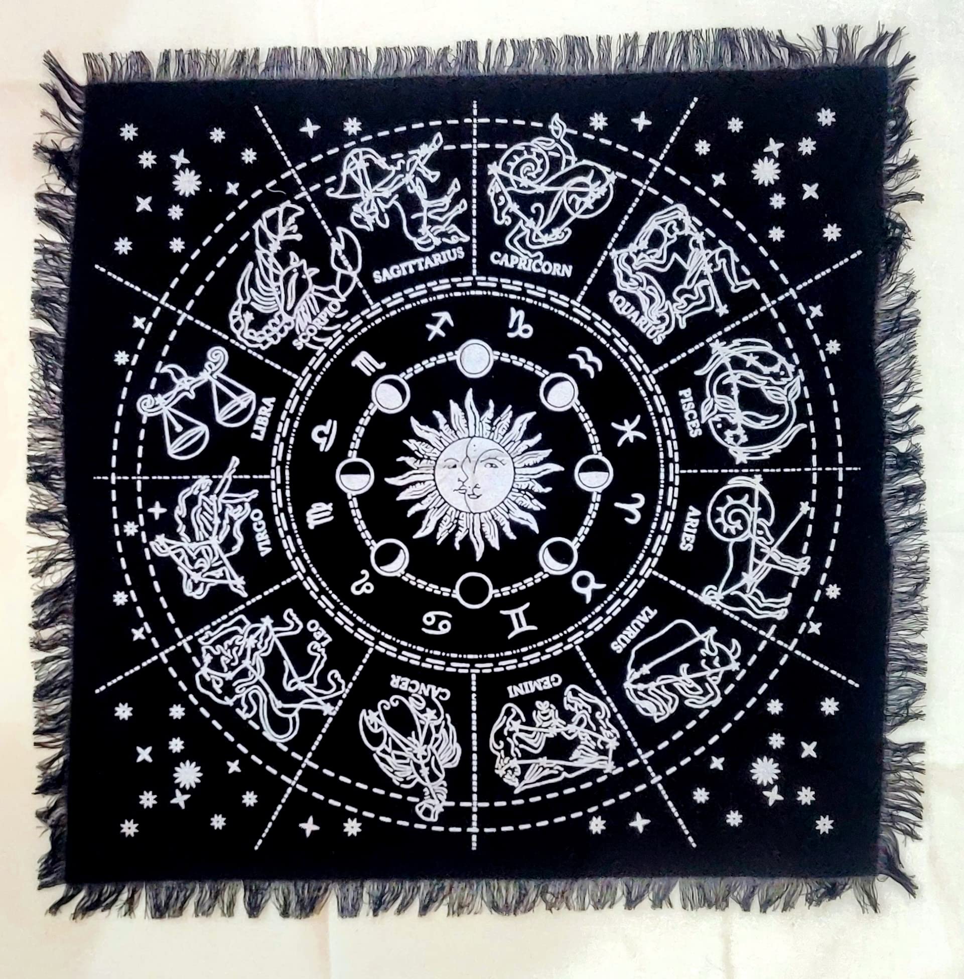 INDACORIFY Altar Tablecloth with Fringe Old Tarot Witchcraft Spread Tablecloth Meditation Spiritual Holy Cloth 18 x 18 Inches (Golden Snake)
