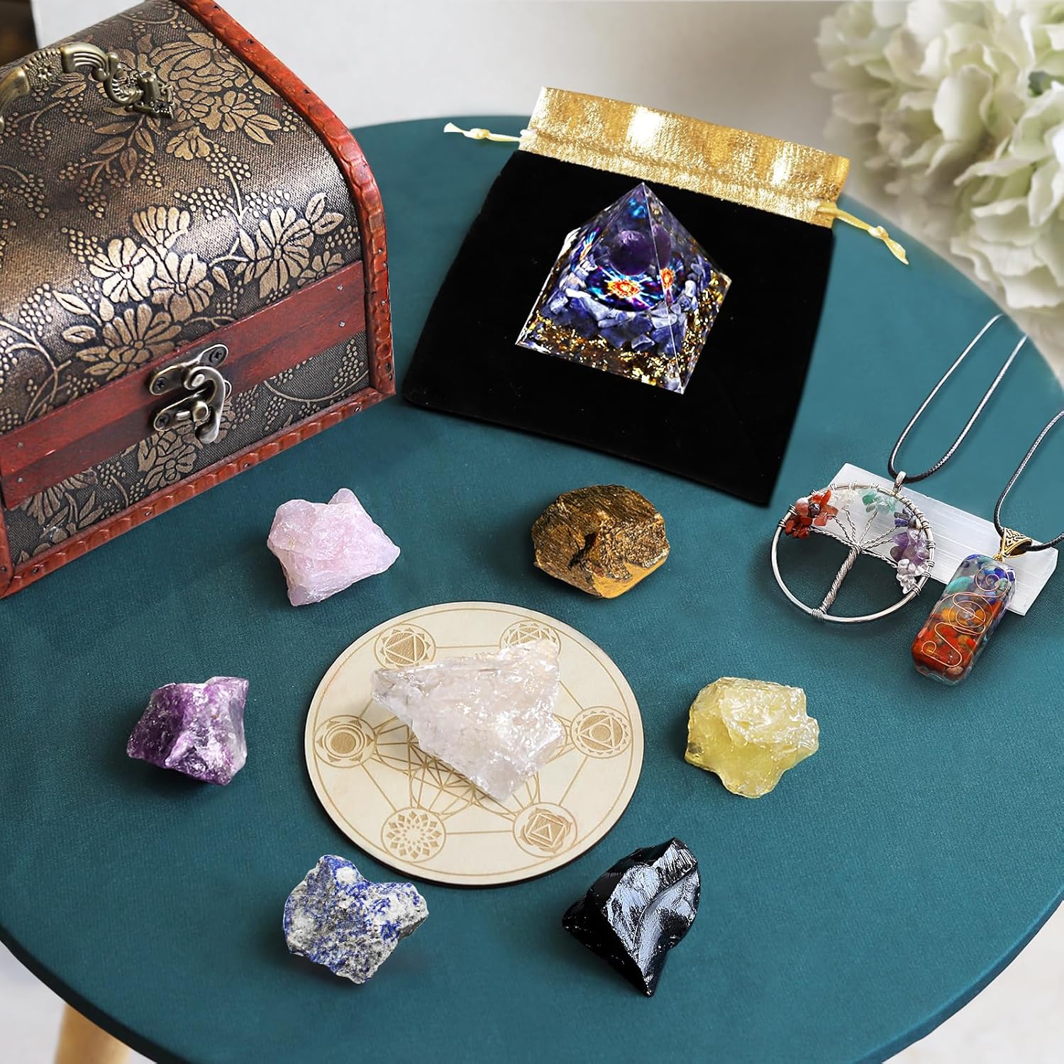 21 Stück Kristalle Steine Set,Kristall Heilsteine,Heilkristalle Edelsteine 7 Kristallen,7 Chakra-Stein und Pyramide mit Stoffbeutel für Meditation,Adventskalender,Reiki,Energieausgleich