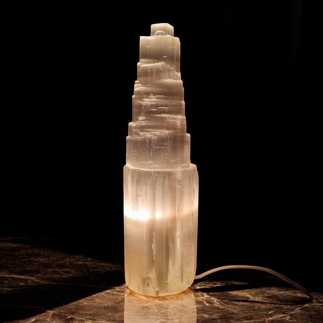 Selenit Lampe 20 cm – Großer Selenit Turm, Kristall Tischlampe & Nachttischlampe – Edelstein Lampe zur Reinigung, Meditation & Dekoration – Natürliches Home Decor