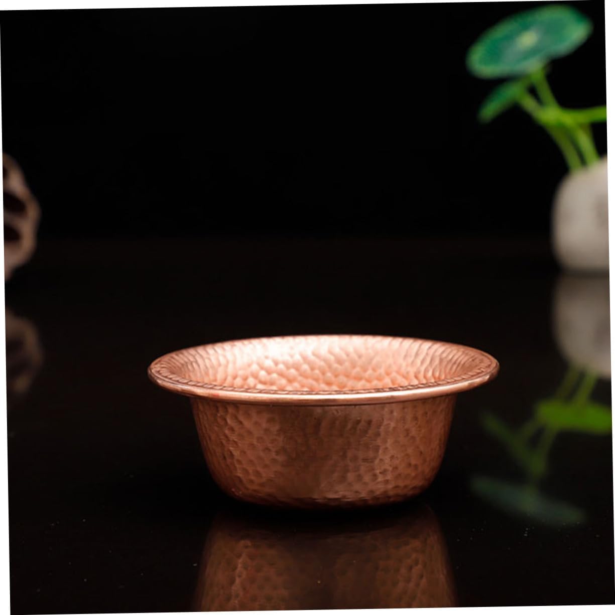 ULTECHNOVO Tempel Opferschale aus Handgefertigte Altaropferbecher Dekorative Buddhistische Wasserschale für Anbetung und Meditation für Zuhause und Tempel