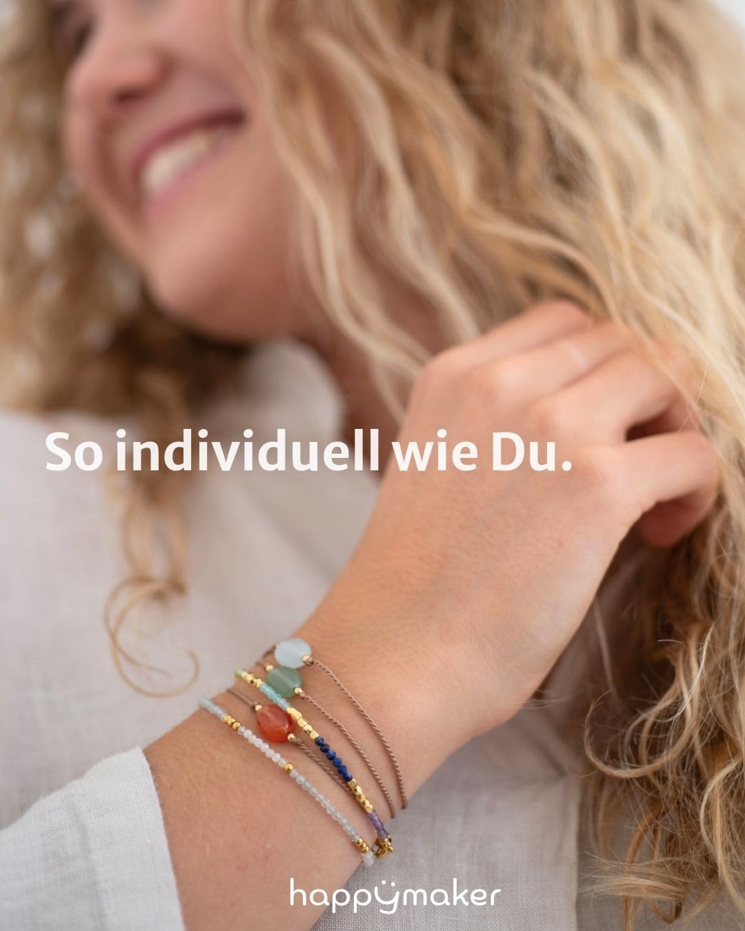 happymaker - Edelstein Armband Damen, handgefertigt in Deutschland mit Goldperlen, Geschenkkarte und Geschenkverpackung, Mutmacher Geschenk