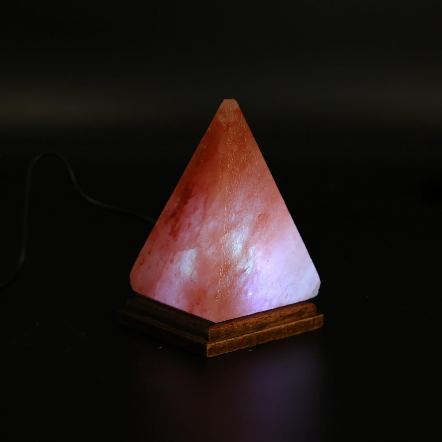 Heimtex Himalaya USB Farbwechsel-Salzkristall Lampe - Pyramide Salzlampe aus dem Salz Sortiment - salzsteinlampe mit Sockel & Leuchtmittel aus reinem Salzstein