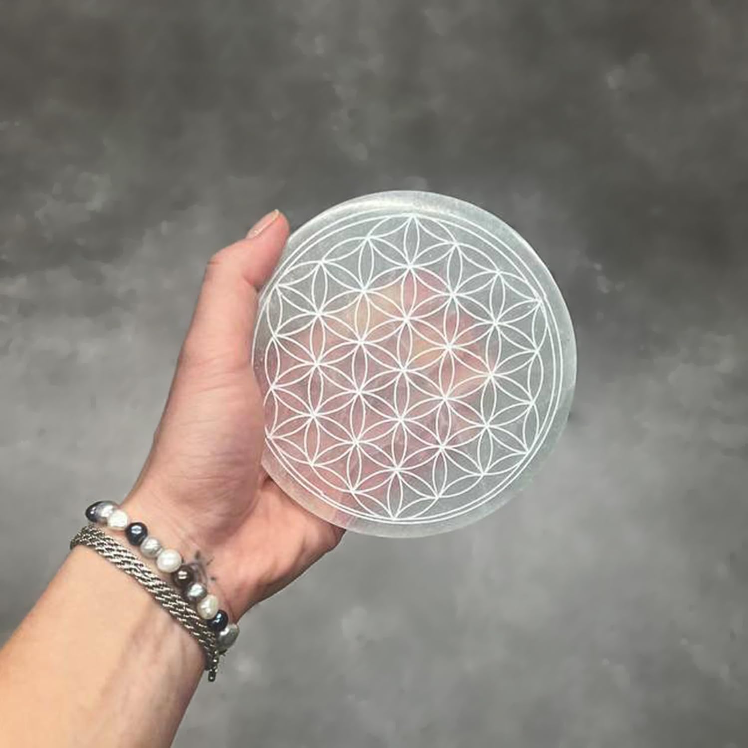 NKlaus Selenite Plate 12 cm - Handmade Healing Stone Charging Plate with Flower of Life Engraving, Polished & Energising, Ideal for Reiki, Meditation & Decoration