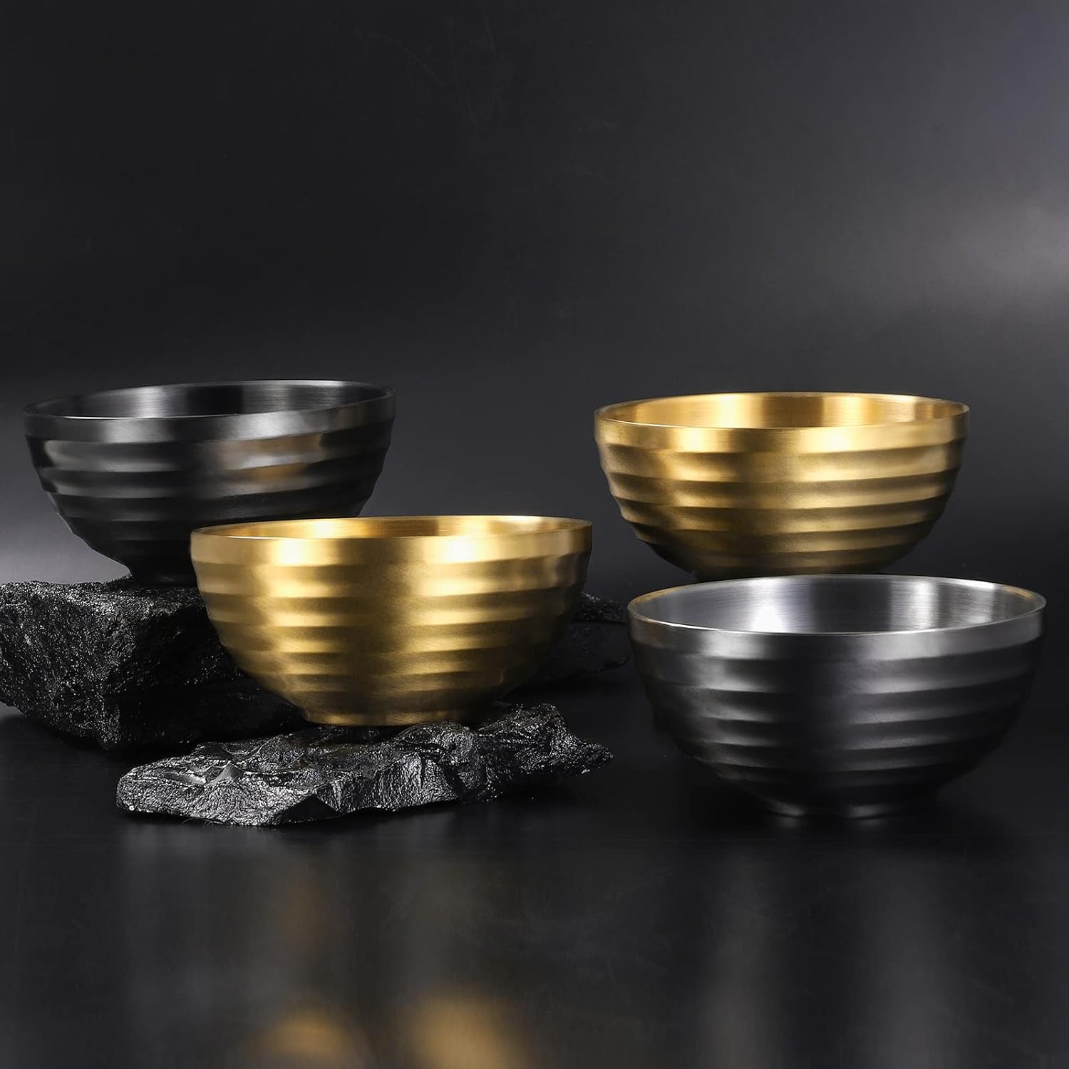 4er Edelstahl Schüsseln Doppelschicht Isolierte Nudelsuppe Schüssel Reis Schüssel Salat Schüssel Müslischalen, Schüsseln für Obst Getreide Snack Vorspeise, Geschirrspüler Sicher (Gold&Schwarz,14cm)