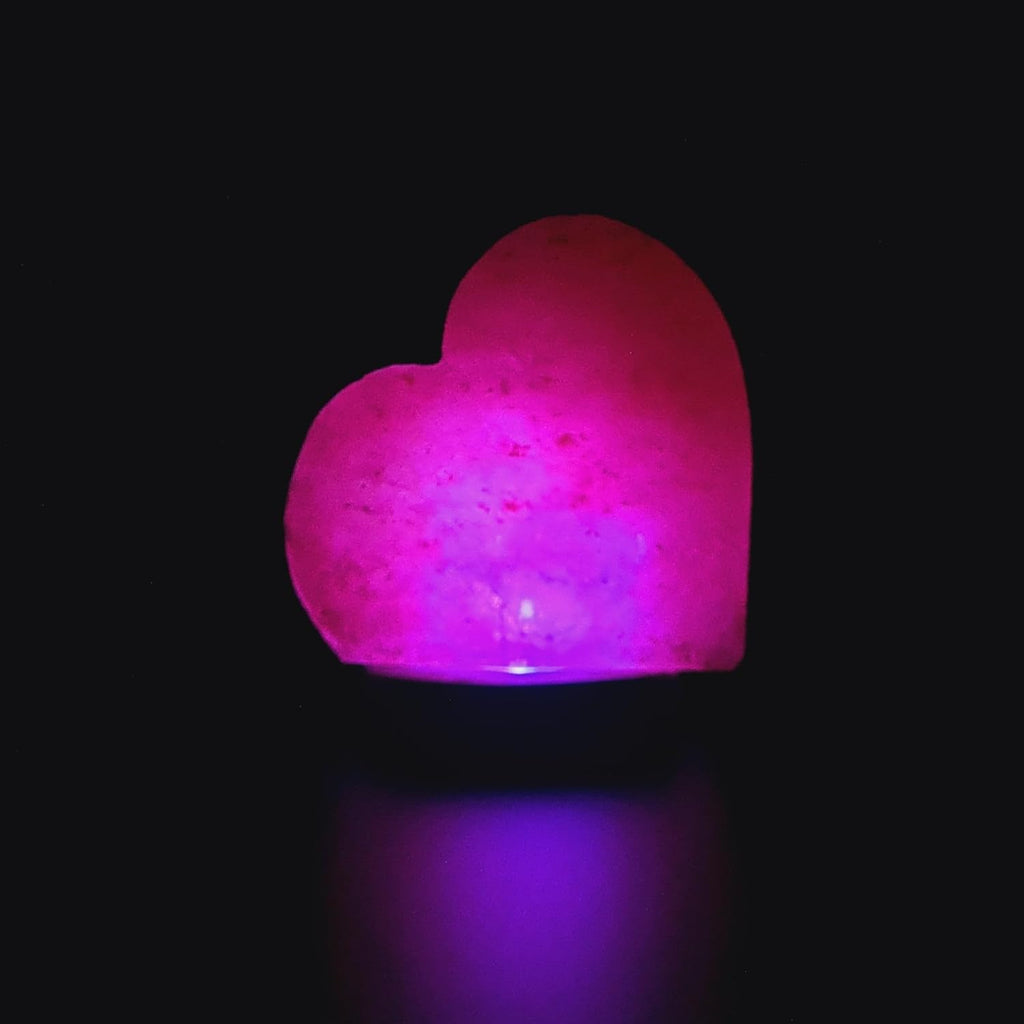 Heimtex Himalaya USB Farbwechsel-LED-Salzkristall-Lampe - Herzförmige Salzlampe aus dem Salz-Sortiment - Salzsteinlampe mit Sockel und Glühbirne aus reinem Salzstein