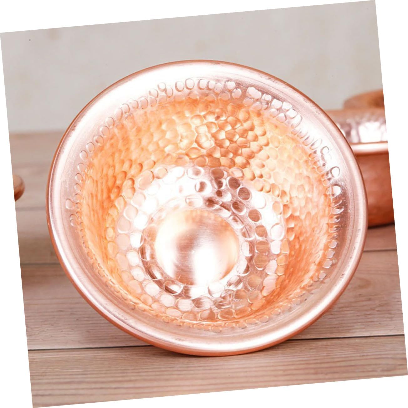 ULTECHNOVO Tempel Opferschale aus Handgefertigte Altaropferbecher Dekorative Buddhistische Wasserschale für Anbetung und Meditation für Zuhause und Tempel