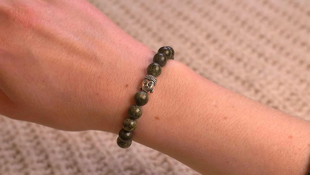 BERGERLIN Buddha Armband - Naturstein geprüft in Deutschland, mit echten Naturstein oder Lavastein Perlen - Naturstein Armband mit Echtheitszertifikat für Damen und Herren