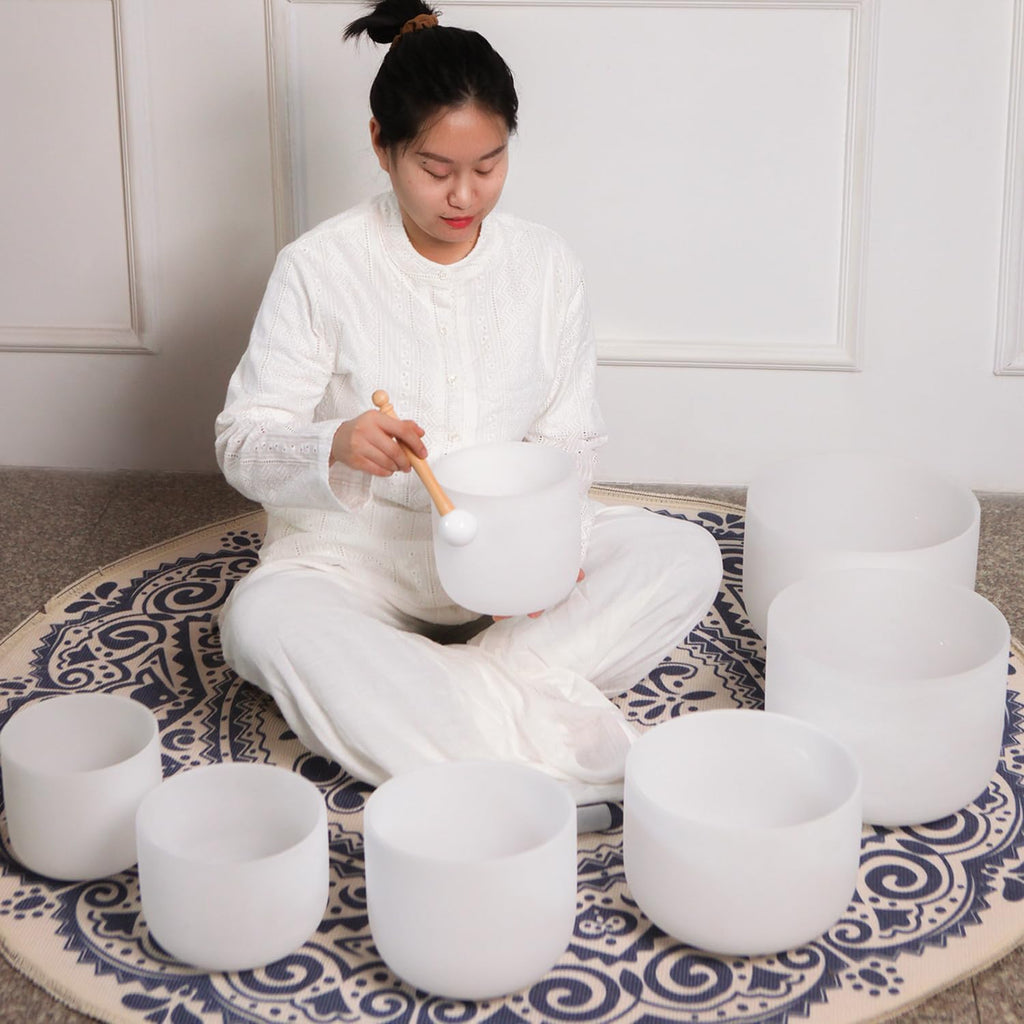 KVKA Kristall-Klangschalen Set, 6-12 inch 432Hz Weiß Frosted Quarz Chakra Sound Healing Klangschalen für Meditation Yoga Entspannung Stressabbau mit Tragetasche