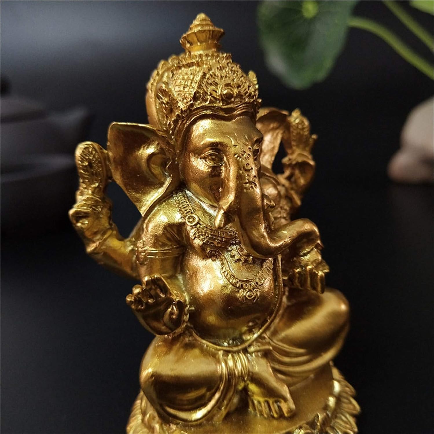 YODOOLTLY Gold Lord Ganesha Statues Hindu Elephant God Statue Resin Sculpture Indian Ganesh Figurine Handmade Gift Decoration Ornaments for Home Garden Car