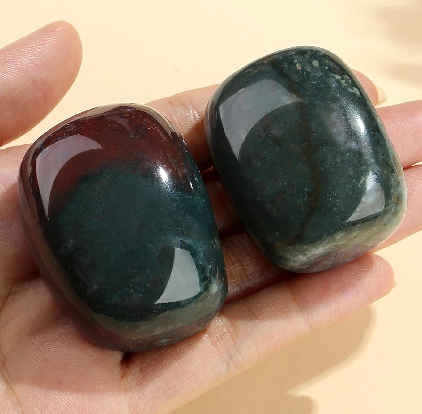 QINJIEJIE White Howlite Stones Natural Gemstone Large Crystals Polished Stone White Howlite 2 Pieces Crystal Stone Tumbled Stones Worry Stone Reiki Meditation