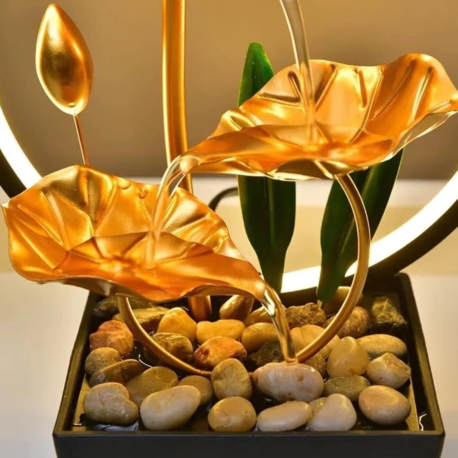 Tuzsocr Zimmerbrunnen LED, Tischbrunnen mit Beleuchtung Wasserfall, Moderne Zen Deko mit geräuschloser Pumpe, Entspannung Meditationsdekoration für Haus, Büro, Garten, Wohnzimmer, H 28 cm