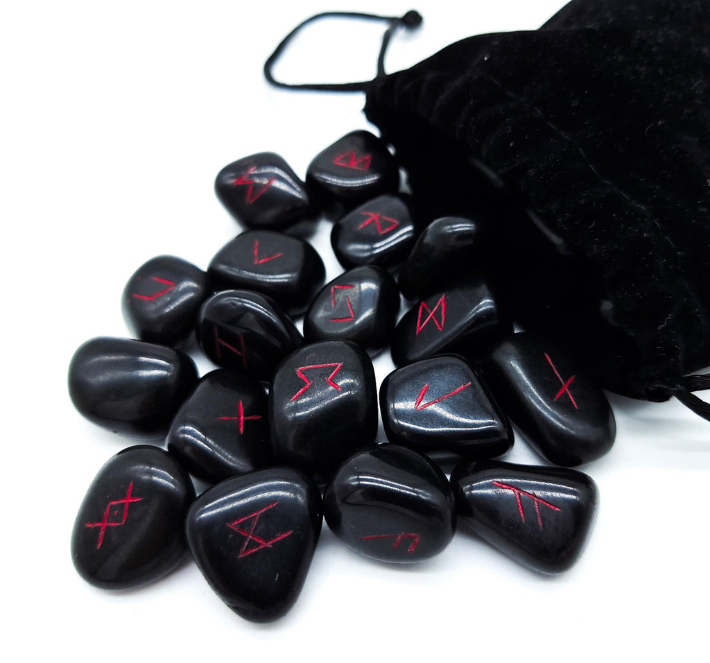 Edelstein Runen Set Elder Futhark Heilstein Amethyst 25 Steine ca. 20 mm im Samtbeutel | Mythologie Wikinger Esoterik Meditation Magie (Amethyst goldene Gravur)