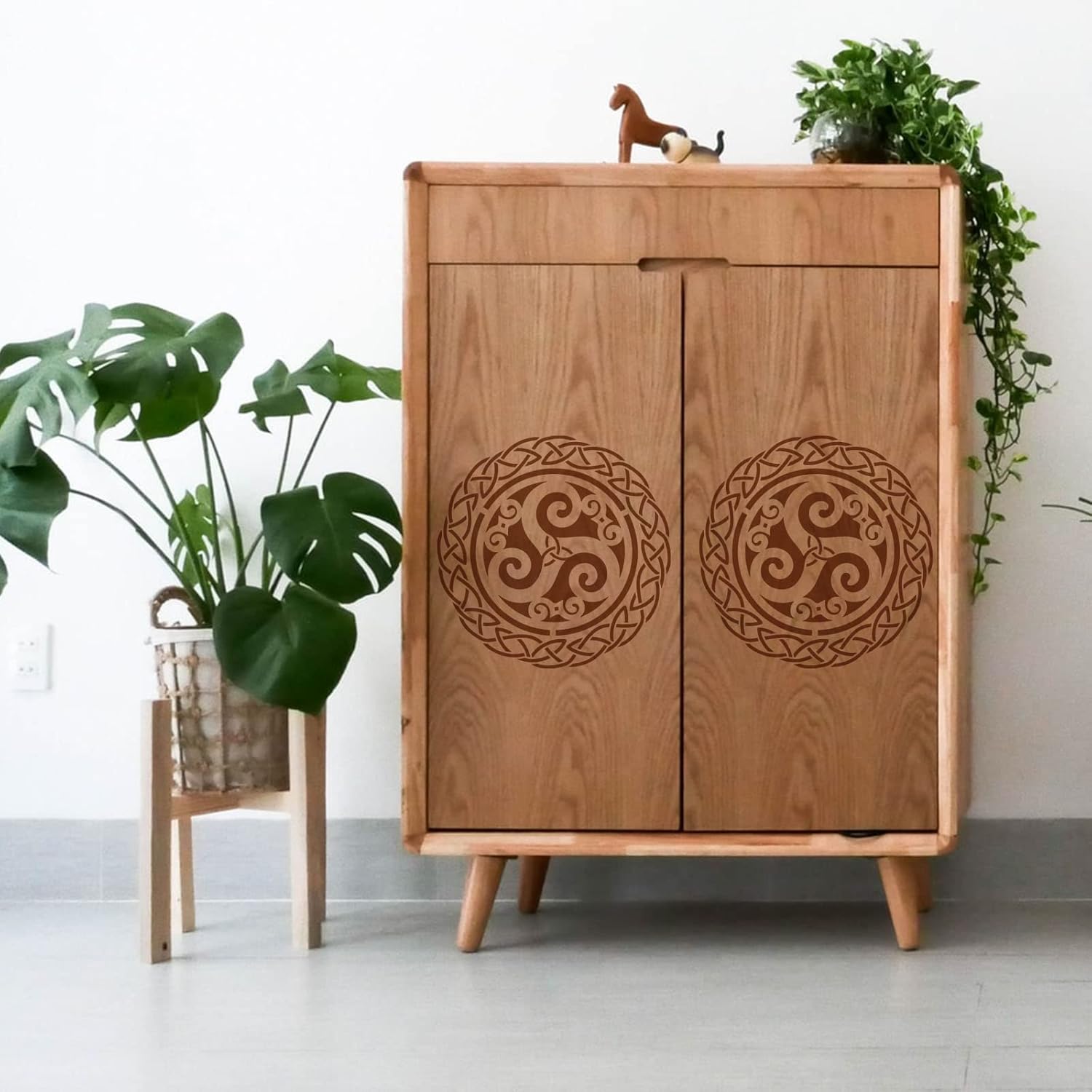 FINGERINSPIRE Celtic Triskele Stencil 30 x 30 cm Viking Celtic Knot Stencil Triple Spiral Celtic Symbol Stencil for Painting on Wall Canvas Tiles Furniture and Paper