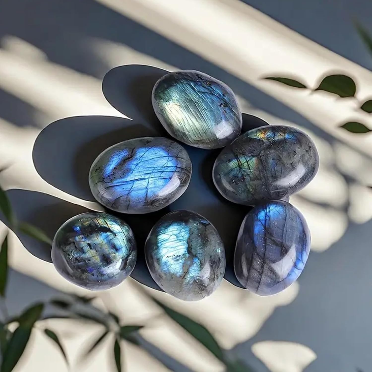 Labradorite Tumbled Stones 6 cm, Large Moonstone Gemstones, Natural Worry Stones, Polished Worry Stone for Meditation Decoration, Yoga, Chakra, Reiki Balancing, Energy Stone