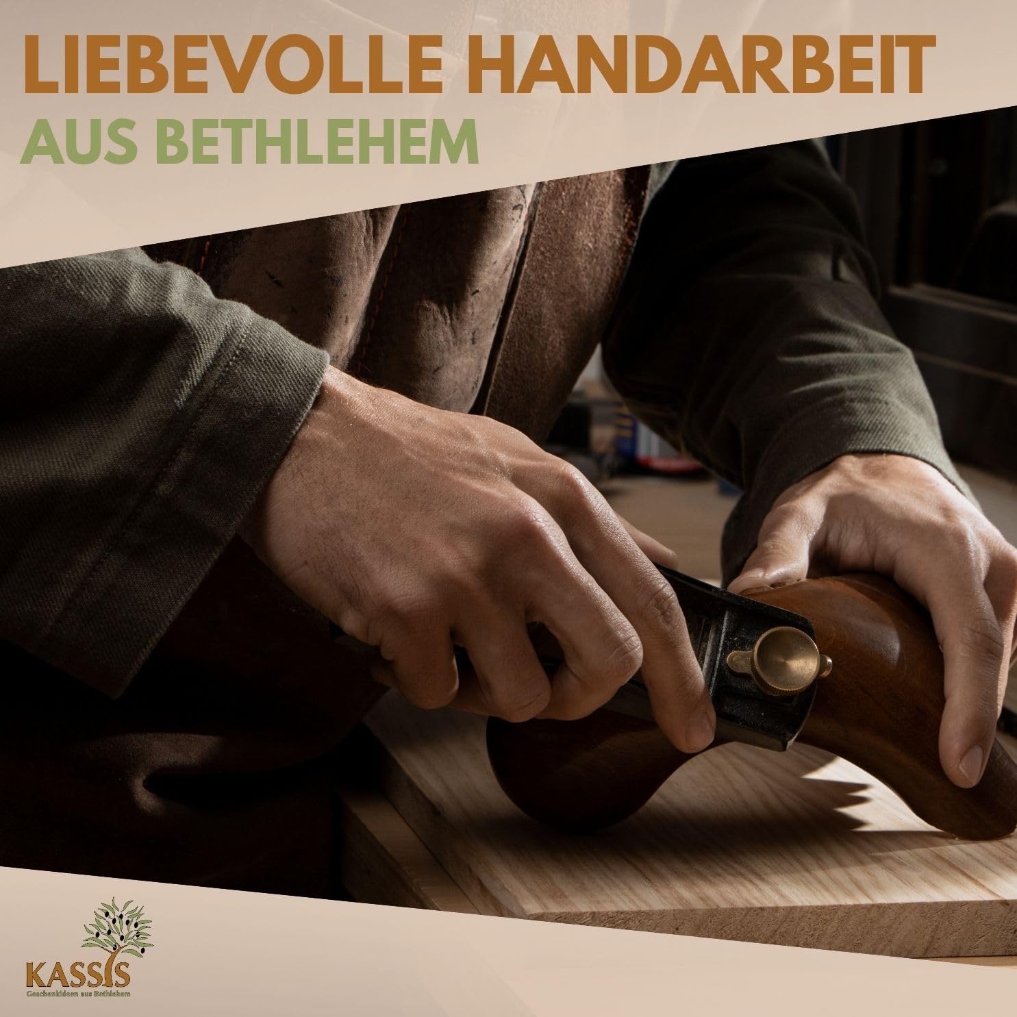 Kassis Geschenkartikel Olivenholz-Schutzengel - Handgefertigte Engel-Figur aus Bethlehem - Schutzengel-Glücksbringer - (ohne Gravur) - (1 Stück)