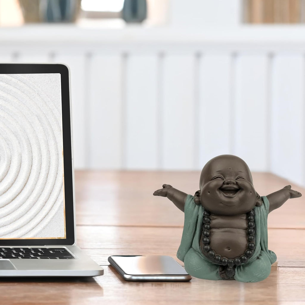 Lachender Buddha Willkommen - Glücksbringer Statue - Zen und Feng Shui Dekoration - für eine entspannende und spirituelle Atmosphäre - Geschenkidee - Breite: 9cm - Farbe: Grün und Braun - Zen'Light