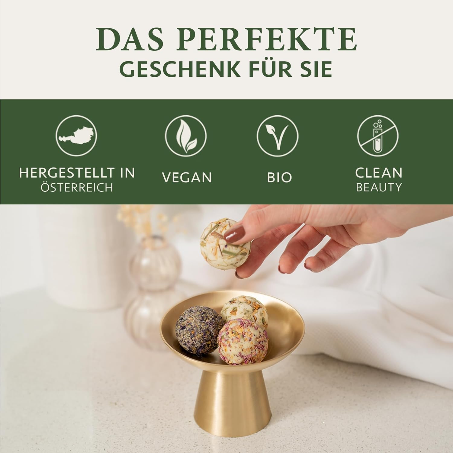 Satin Naturel 4 Luxuriöse BIO Badebomben Vegan - Wellness Geschenke für Frauen - Premium Badekugeln - Geburtstagsgeschenk für Frauen - Luxus-Geschenkbox Naturkosmetik