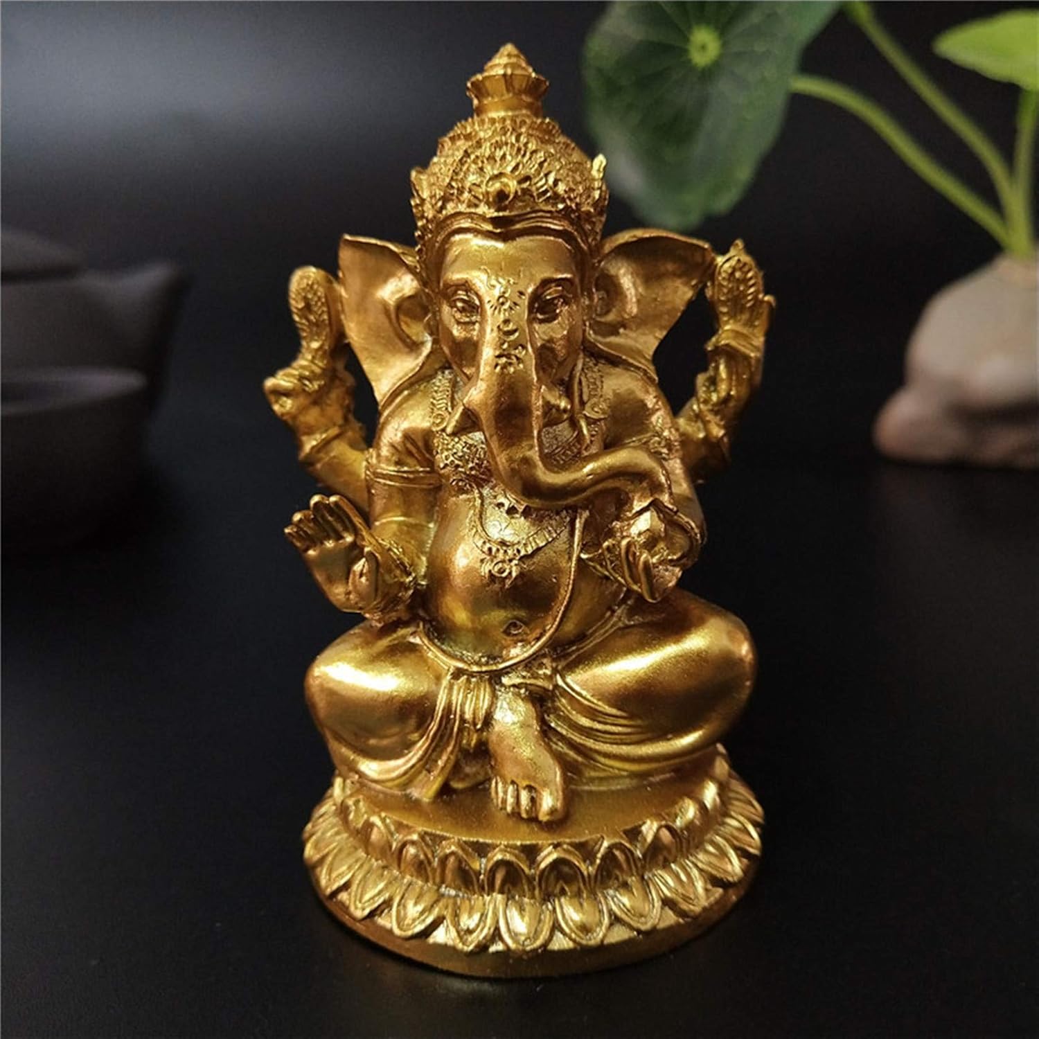 YODOOLTLY Gold Lord Ganesha Statues Hindu Elephant God Statue Resin Sculpture Indian Ganesh Figurine Handmade Gift Decoration Ornaments for Home Garden Car
