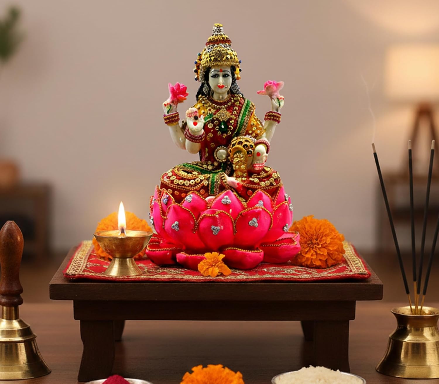 eSplanade Lakshmi auf Lotus | Laxmi Göttin Murti Idol Statue Skulptur Figur – Harz – 27,9 cm – mehrfarbig