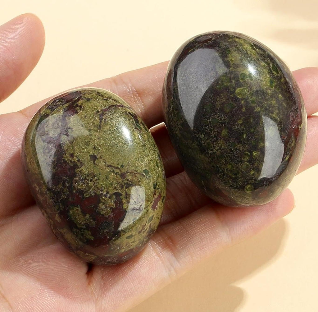 QINJIEJIE White Howlite Stones Natural Gemstone Large Crystals Polished Stone White Howlite 2 Pieces Crystal Stone Tumbled Stones Worry Stone Reiki Meditation