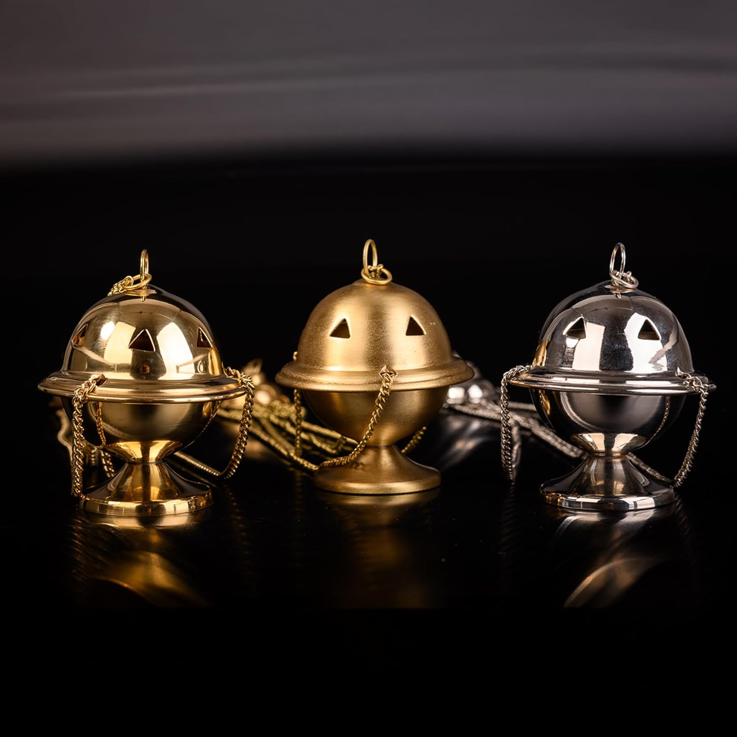 NKlaus Incense Burner & Incense Barrel Made of Brass Silver - Incense Burner with Chain 33 cm - Traditional Incense Holder 8 x 6.5 cm for Home & Church - Handmade & Elegant 7529