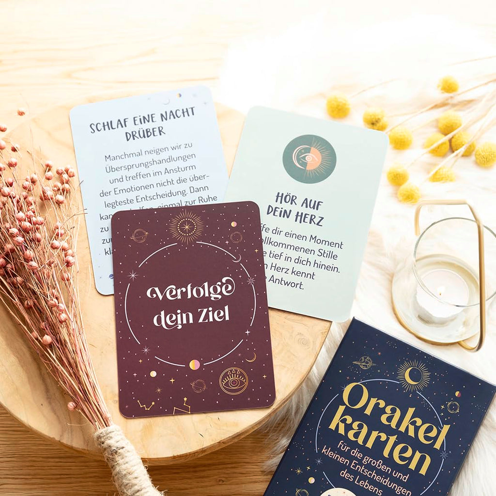 Orakelkarten für die großen und kleinen Entscheidungen des Lebens: Nutze die Entscheidungskraft des Universums. 50 Kärtchen mit Anleitung