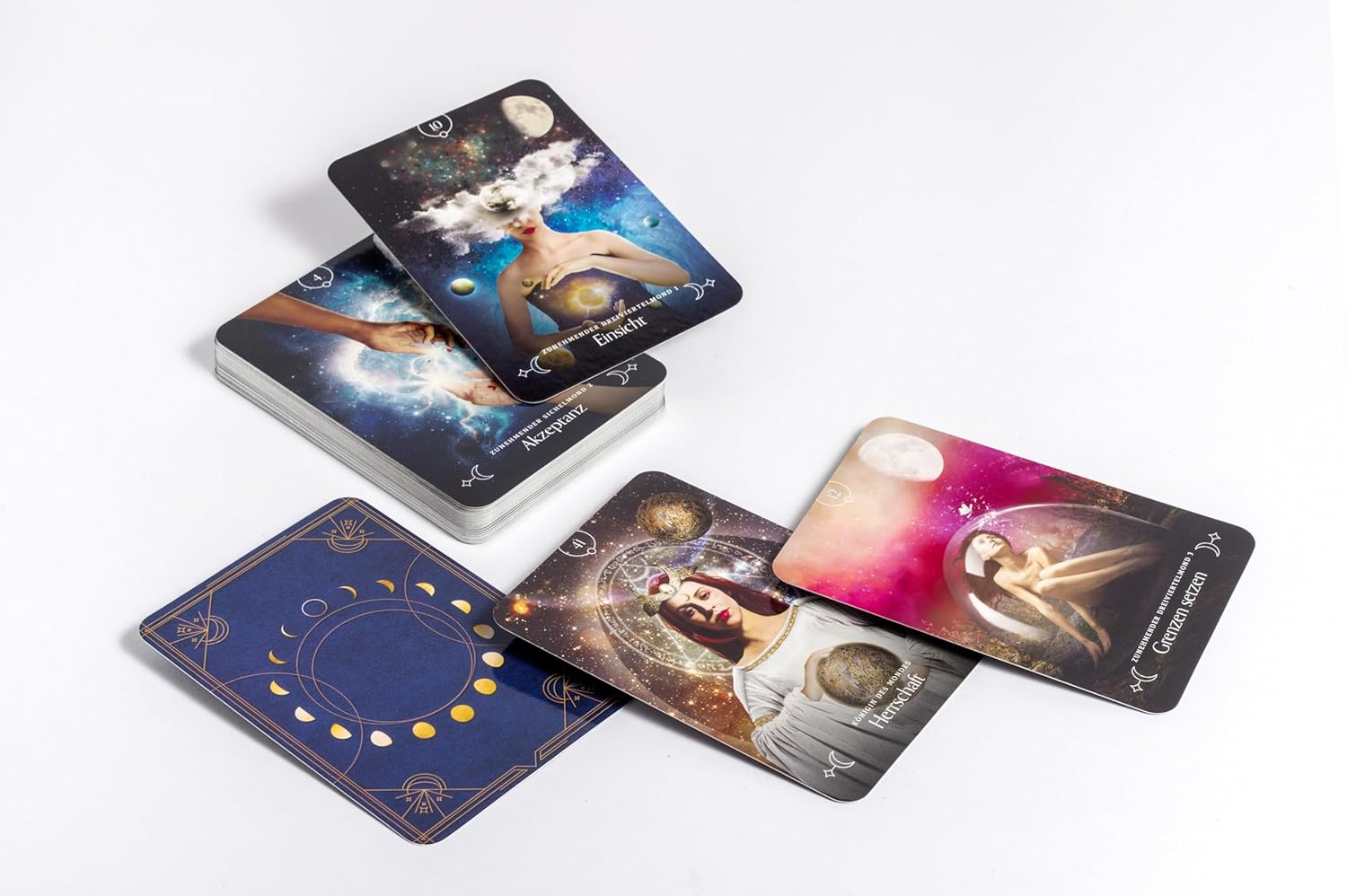 Queen of the Moon Orakel: Die Energie des Mondes zeigt dir den Weg - 44 Karten und Begleitbuch