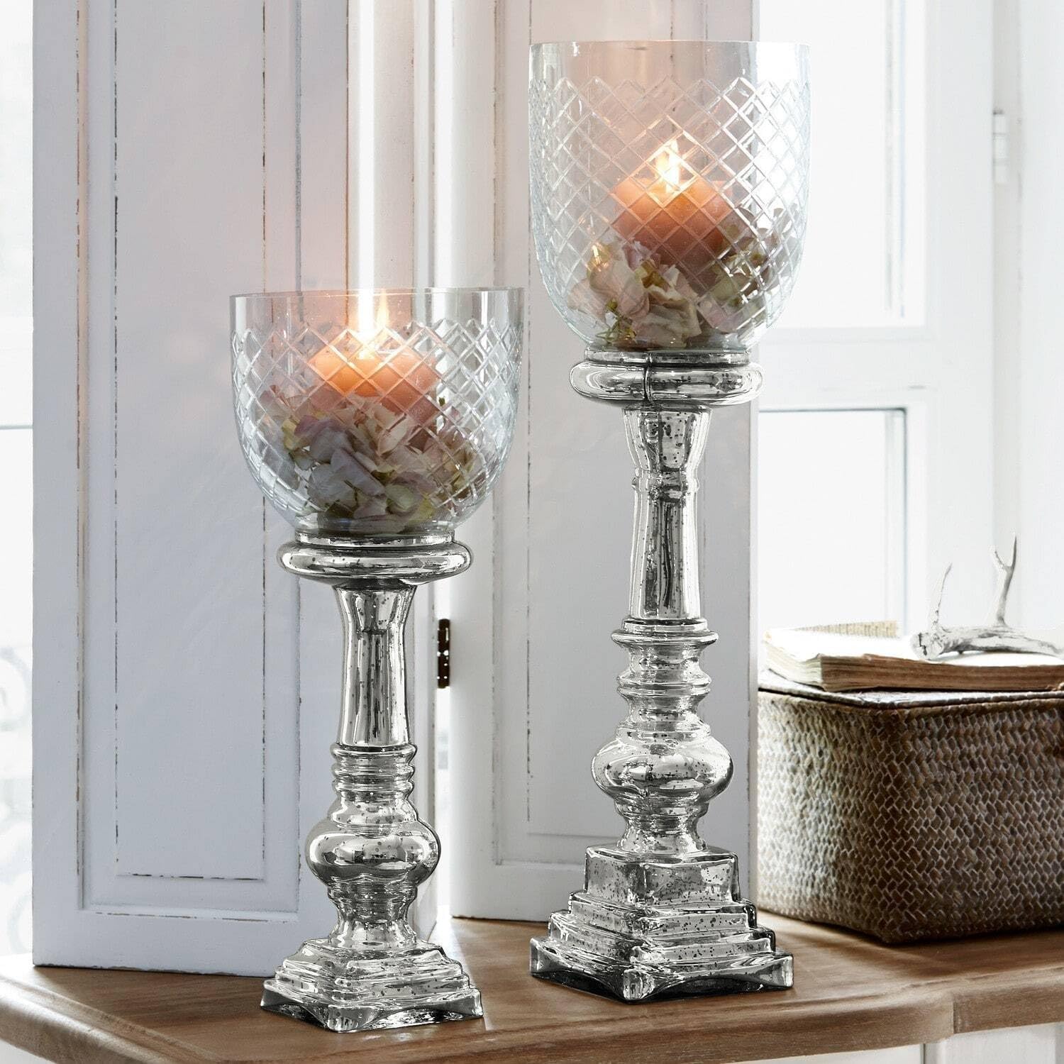 Loberon Windlicht 2er Set Layci, majestätische Wirkung, feiner Rautenschliff, Antik-Finish, Kerzenhalter, für Teelichter oder Stumpenkerzen, Glas, Silber/klar
