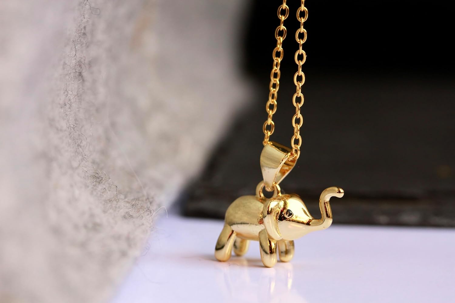 Ladyville Kette Elefant vergoldet SterlingSilber Kette Krafttier Geschenk für Frauen