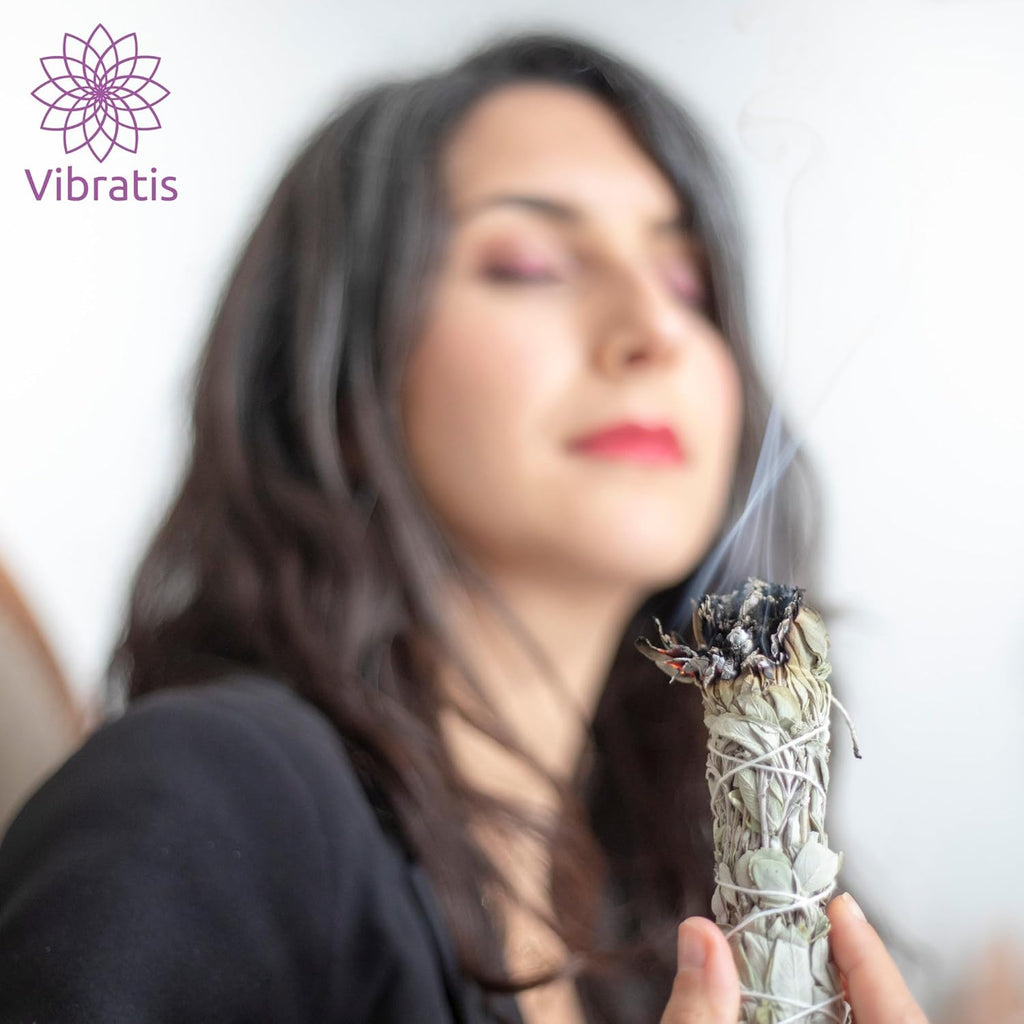 VIBRATIS Weißer Salbei zum Räuchern – 3er Set Räucherbündel – Natürliche Reinigung & Energetische Klärung für Meditation & Rituale