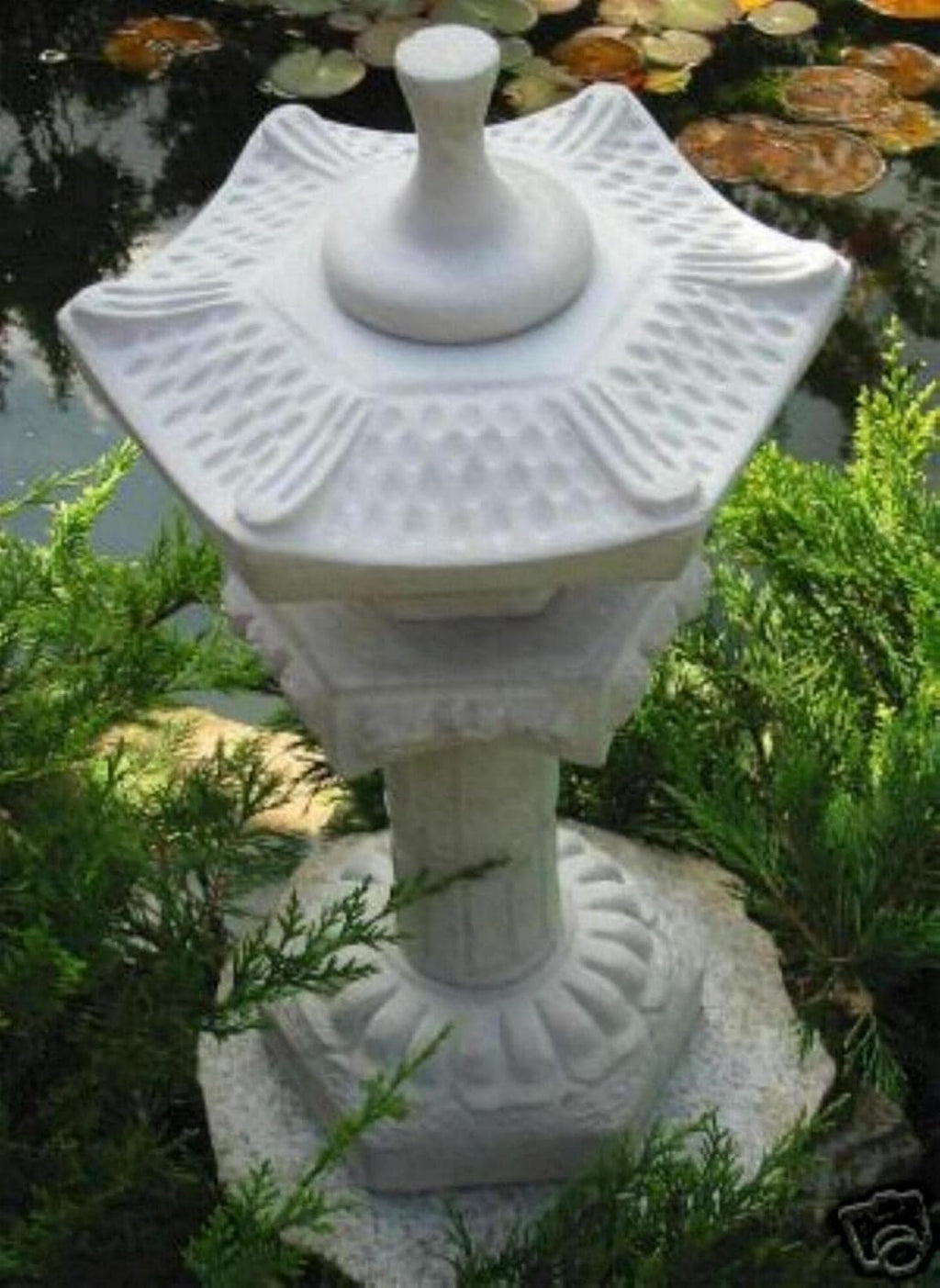 Japanische Steinlaterne Yukimi auf Säule S, Zement, Weiss