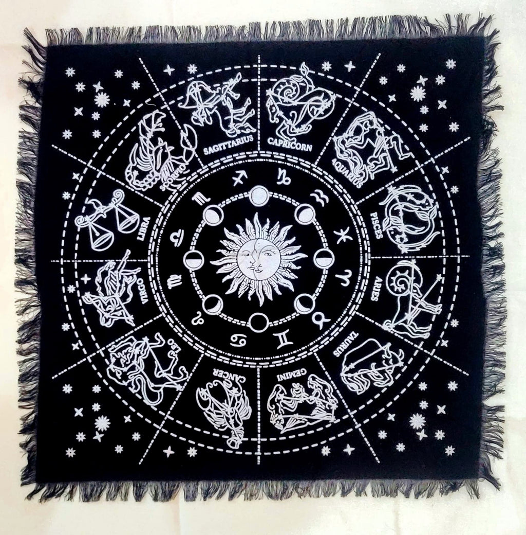 INDACORIFY Altar Tablecloth with Fringe Old Tarot Witchcraft Spread Tablecloth Meditation Spiritual Holy Cloth 18 x 18 Inches (Golden Snake)