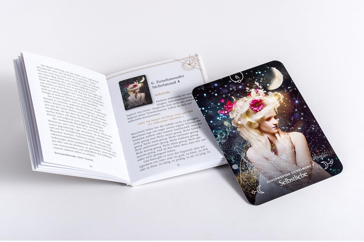 Queen of the Moon Orakel: Die Energie des Mondes zeigt dir den Weg - 44 Karten und Begleitbuch