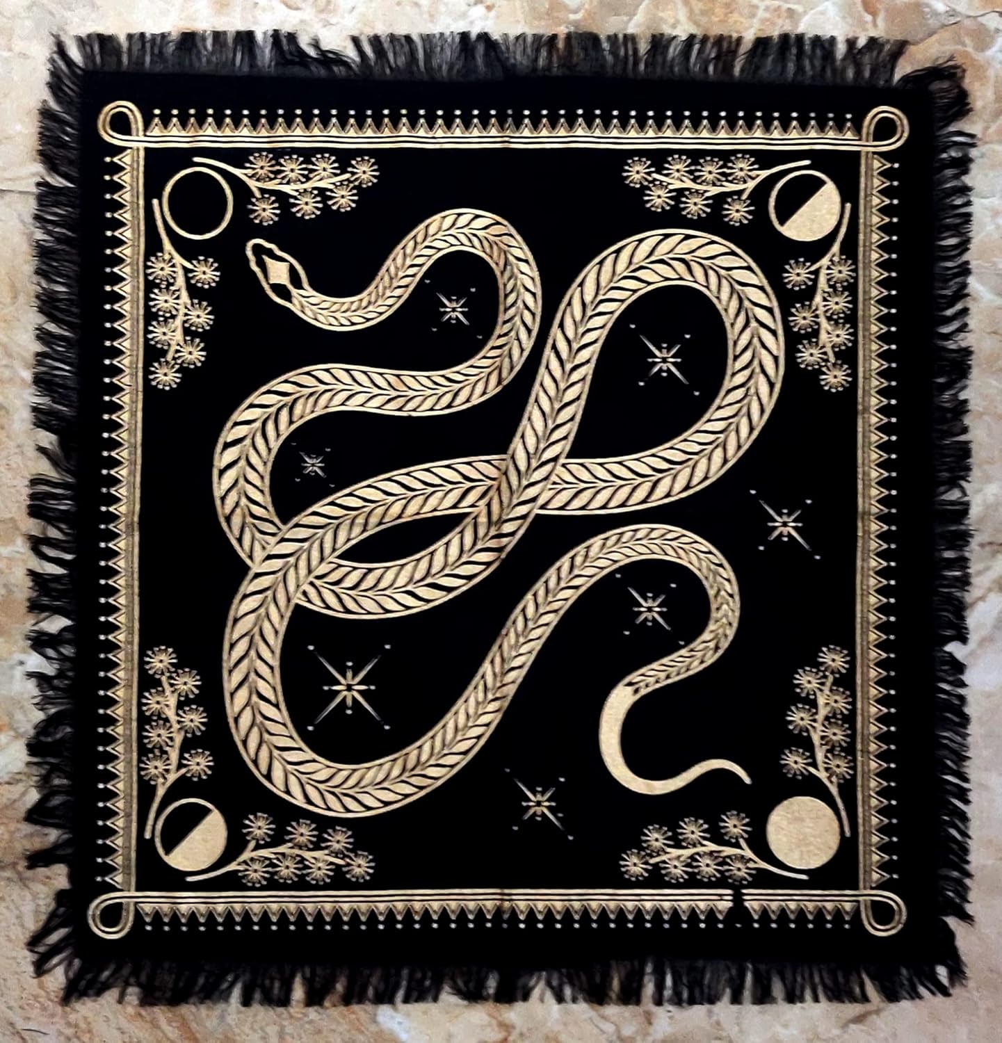 INDACORIFY Altar Tablecloth with Fringe Old Tarot Witchcraft Spread Tablecloth Meditation Spiritual Holy Cloth 18 x 18 Inches (Golden Snake)