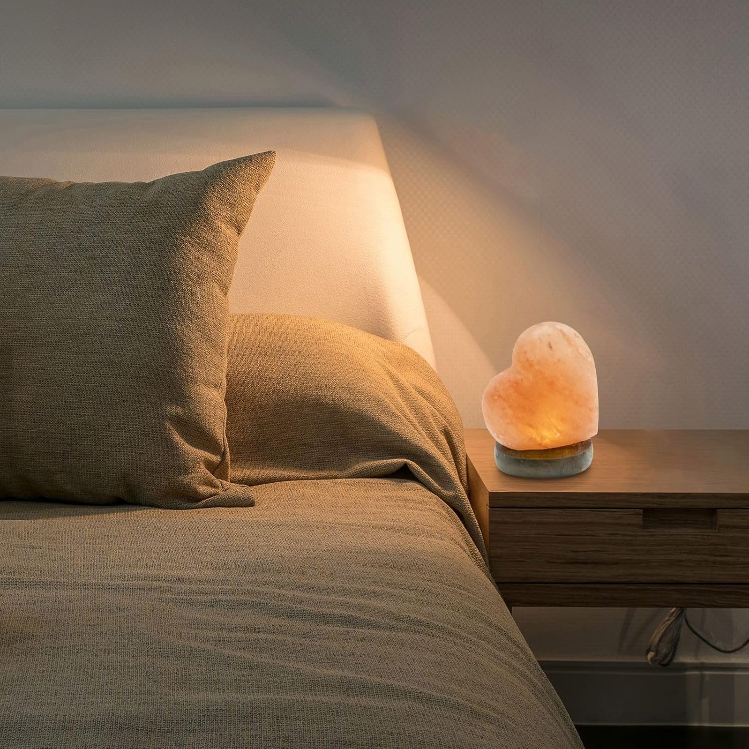 GLOBO 28306 Salt Crystal Lamp Table Lamp Salt Crystal Lamp LED Salt Lamp Heart Shape