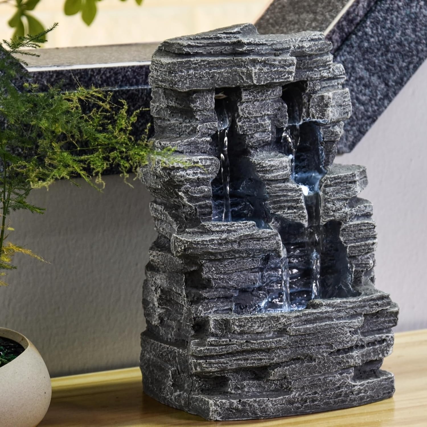 Zen'Light - Zimmerbrunnen Grand Canyon - Wasserfall in Steinoptik - Weiße LED-Beleuchtung - Moderne Zen Deko, Ideal für Meditation & Entspannung - Feng Shui - H 28cm, Grau