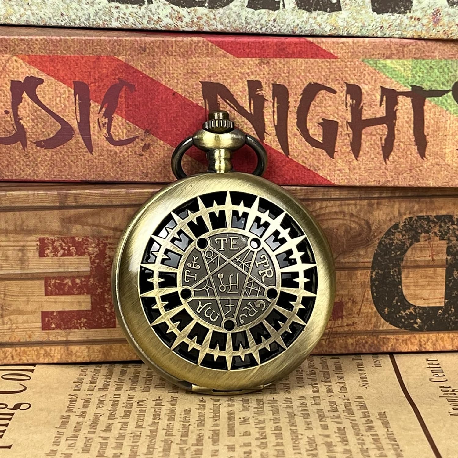 Black Obsidian Scrying Mirror, Obsidian Feng Shui Mirror, Witches Mirror Presents, Witchcraft kit Divination Tools (Pocket Watch-4)