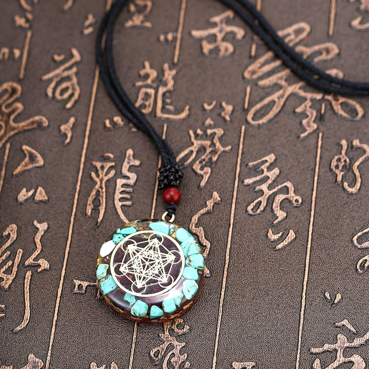 Playstala Pendant Necklace Sacred Geometry Chakra Energy Necklace Meditation Jewellery Cube Amulet, Copper metal, Amethyst