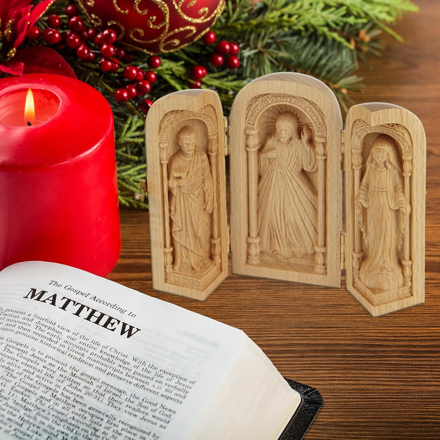 Small Travel Altar Wooden Portable Church Jesus Mother of God and Joseph Triptych Statue Religious Gifts