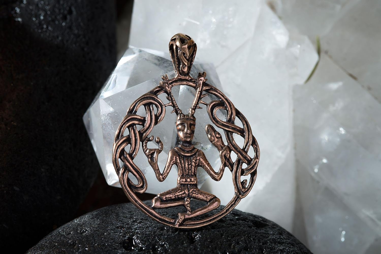 Windalf Celtic Jewellery Pendant Cernunnos 3.5 cm Celtic Forest God Bronze, Fabric jewellery bag