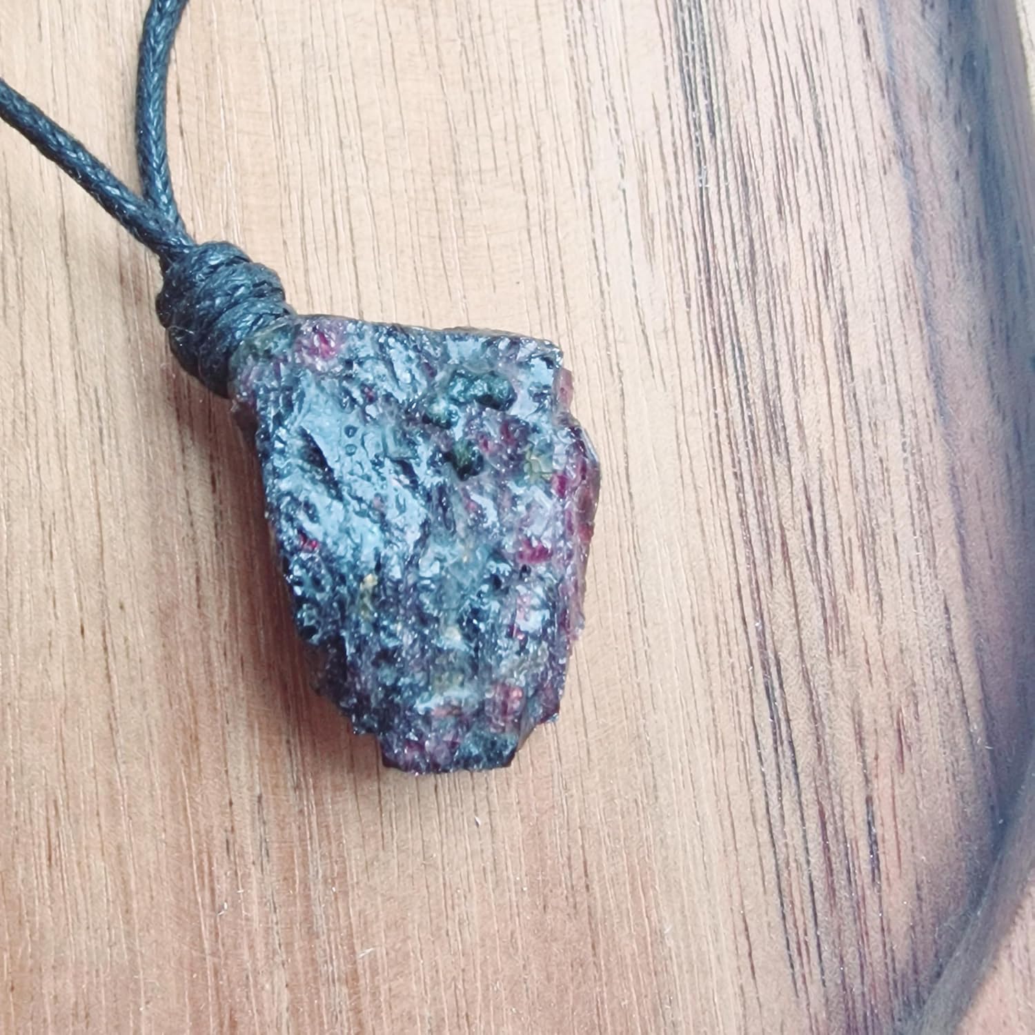 VALHALLA Granat-Halskette, Naturstein, universeller Anhänger für Herren und Damen