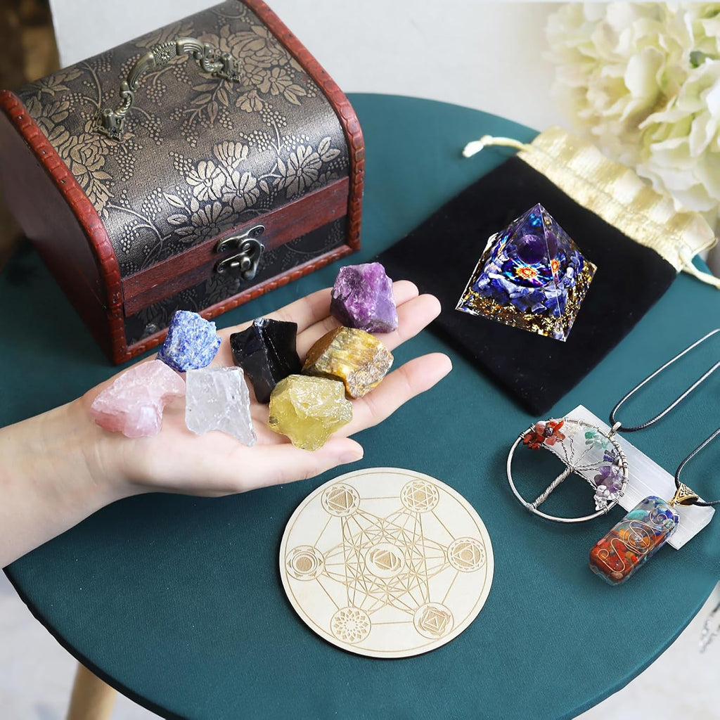21 Stück Kristalle Steine Set,Kristall Heilsteine,Heilkristalle Edelsteine 7 Kristallen,7 Chakra-Stein und Pyramide mit Stoffbeutel für Meditation,Adventskalender,Reiki,Energieausgleich