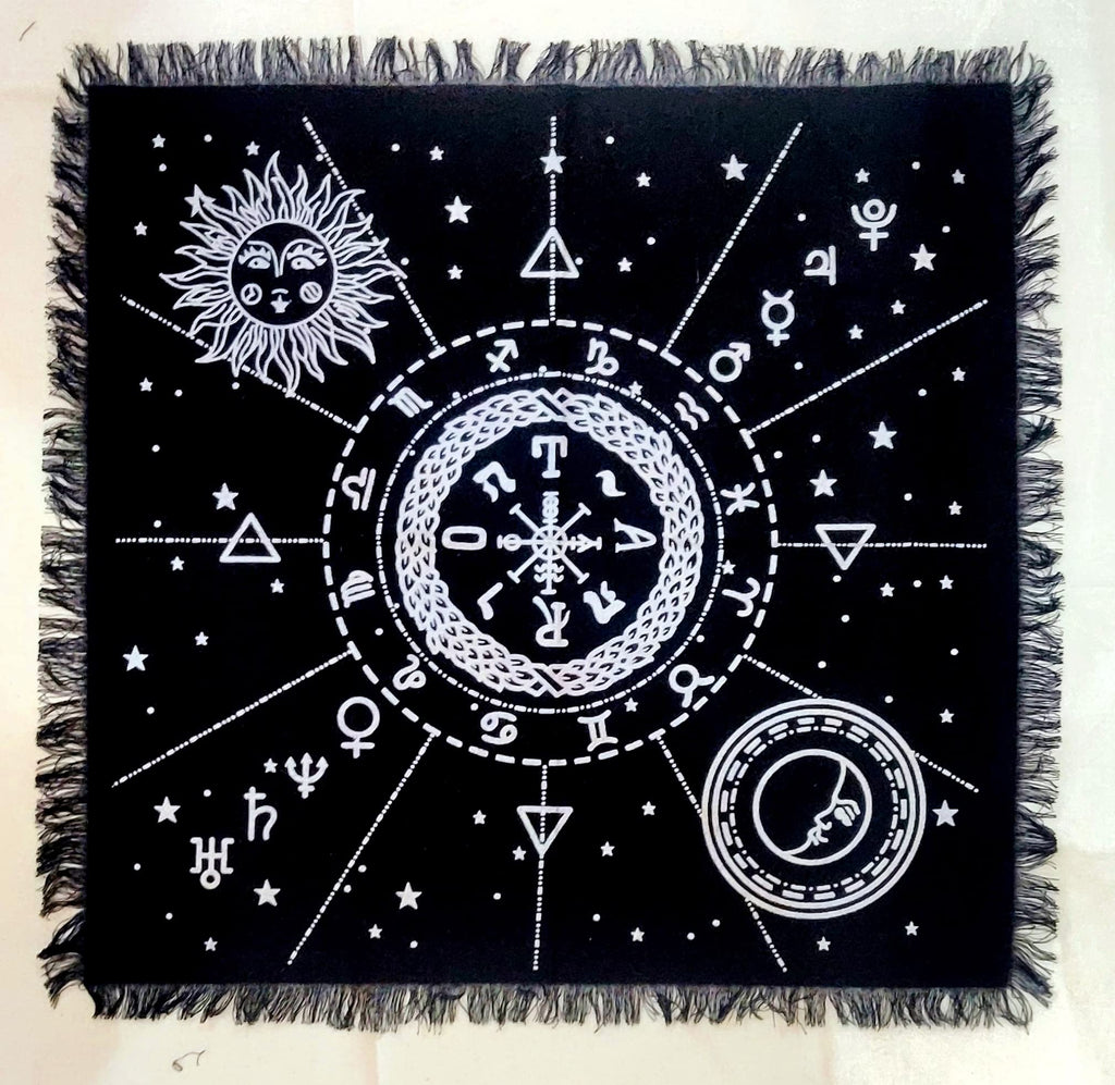 INDACORIFY Altar Tablecloth with Fringe Old Tarot Witchcraft Spread Tablecloth Meditation Spiritual Holy Cloth 18 x 18 Inches (Golden Snake)