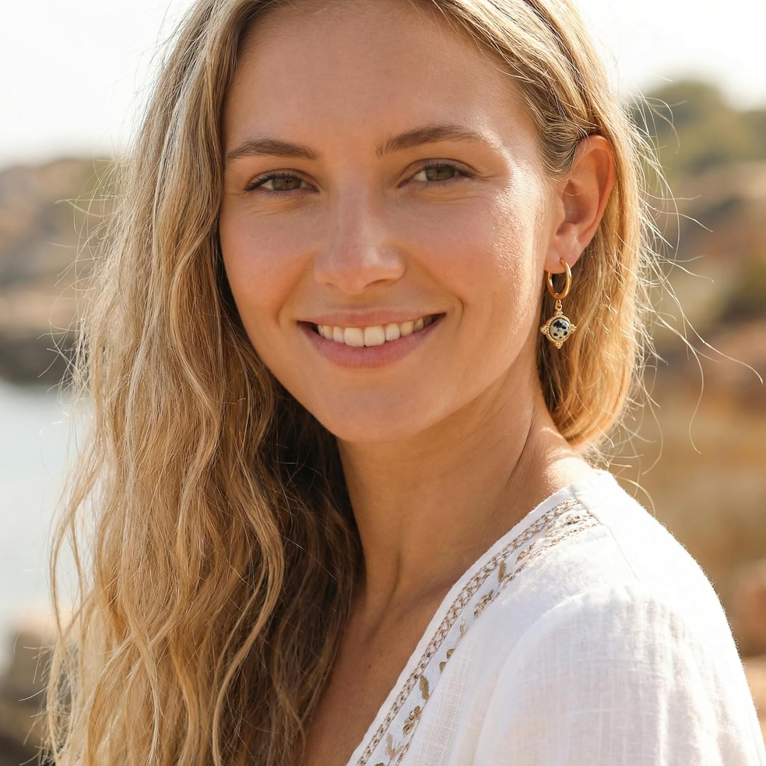 Boho Vintage Ohrringe Gold hängend Damen Creolen mit Naturstein Anhänger Hängeohrringe Klein Elegant