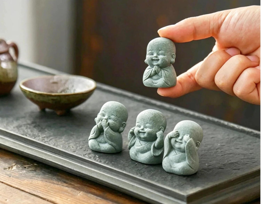 4-in-1 Mini Buddha Statue Set - See/Hear/Speak/Think No Evil, Zen Feng Shui Decor for Home, Aquarium, Garden, Office - Spiritual Resin Figurines with Blessing Amulet (Mini Buddha Statue)