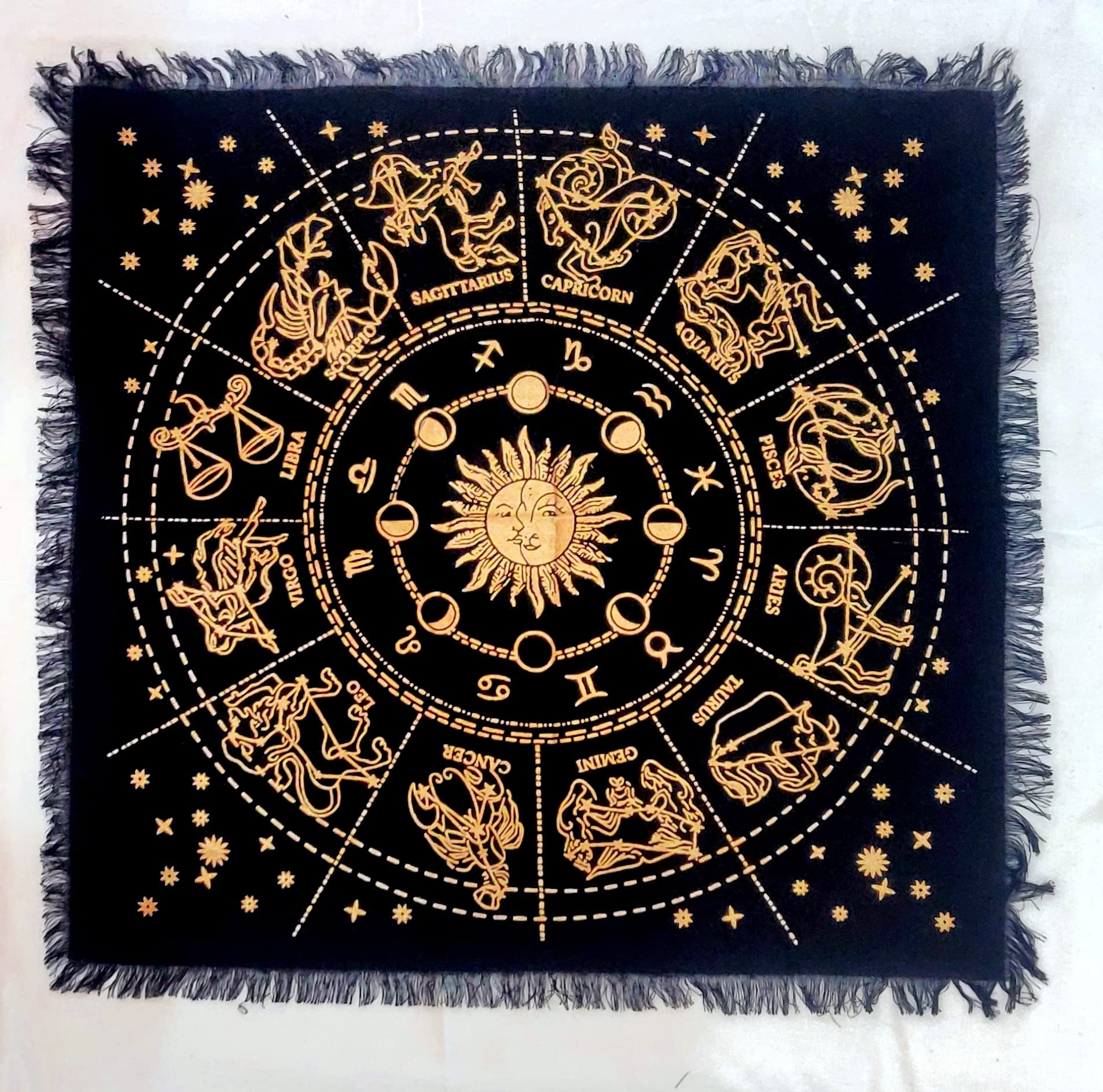 INDACORIFY Altar Tablecloth with Fringe Old Tarot Witchcraft Spread Tablecloth Meditation Spiritual Holy Cloth 18 x 18 Inches (Golden Snake)