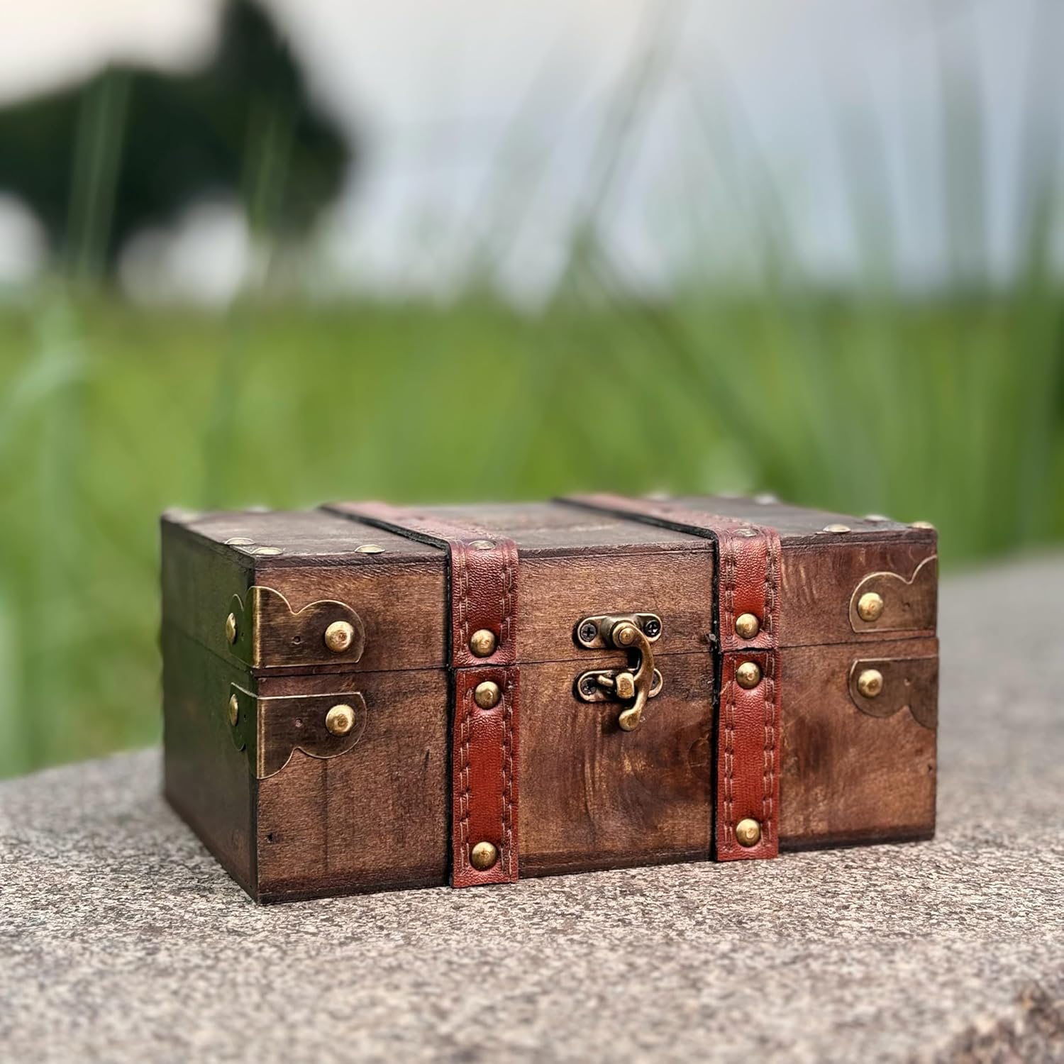 Triple Moon Goddess Pentagram Engraved Wooden Chest with Velvet Lining Wiccan Accessories and Tool Storage Keepsake Jewelry Organizer