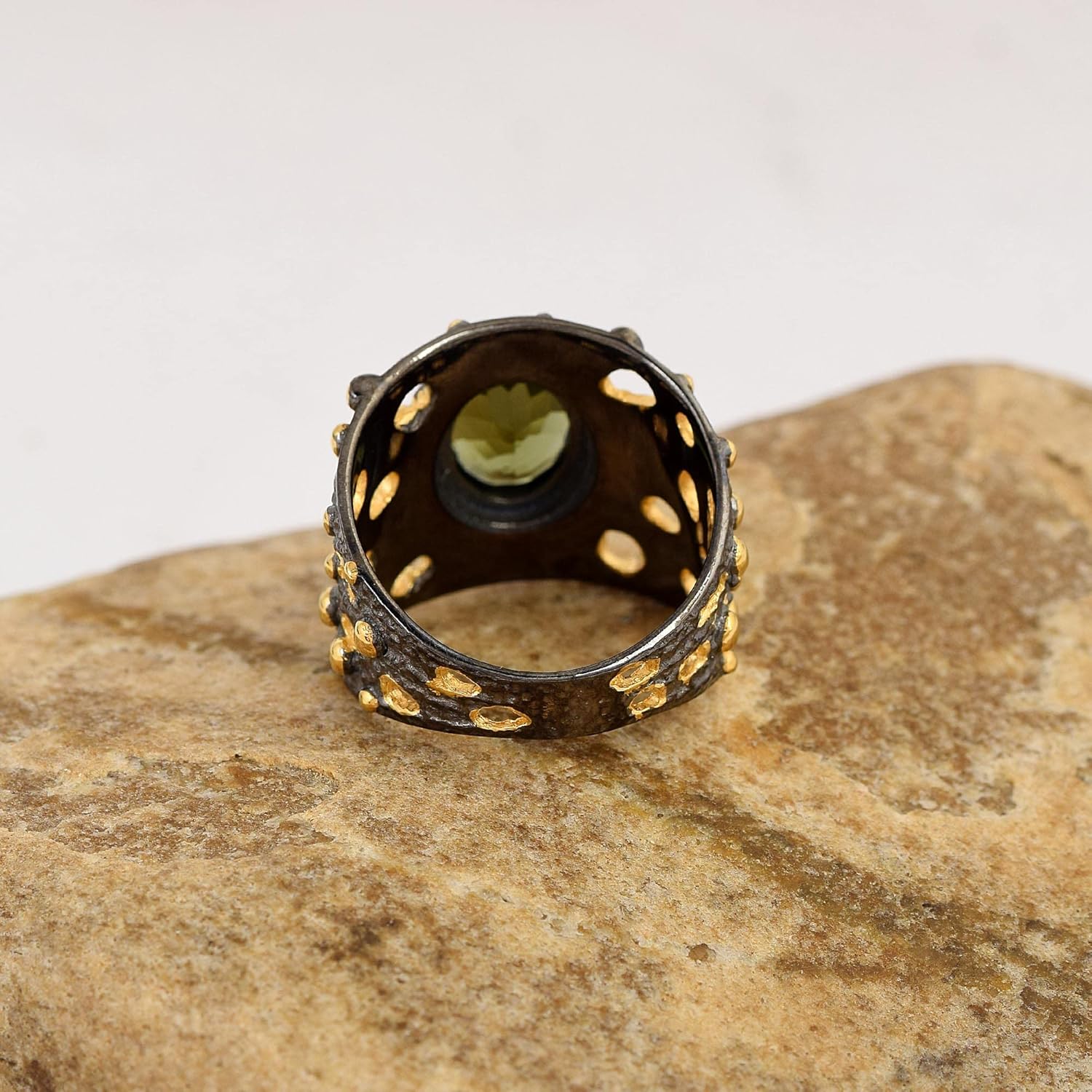 Stapelbarer Moldavit-Lünettenring, oval, grüner facettierter Stein, 10 x 8 mm, handgefertigt, Statement, stapelbar, Modeschmuck, Geschenk für Damen und Herren, U1/2, 63 (20,10)