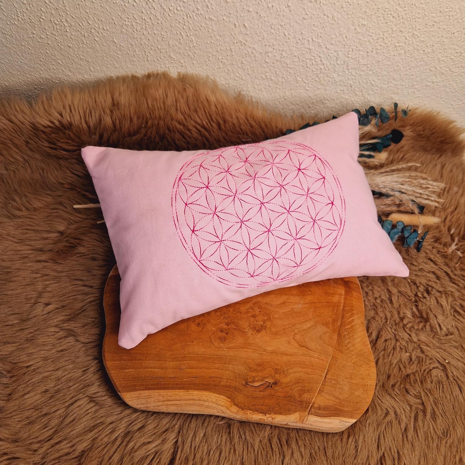 Small Cushion - Meditation - Yoga - Flower of Life - Pink