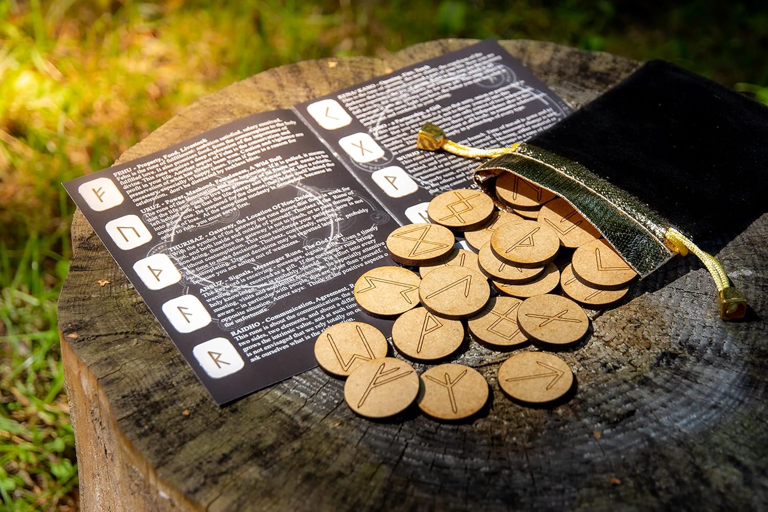 wiccan star Runen Steine ​​Set (25 Stück) mit Geschenkbeutel mit Bedeutung & 5 Runen orakel Technik (auf Englisch)